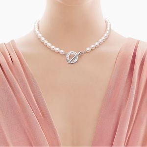 Tiffany & Co Freshwater Pearl Toggle Necklace - EUC